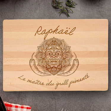 Planche en bois massif avec gravure, motif Maître du grill au piment 